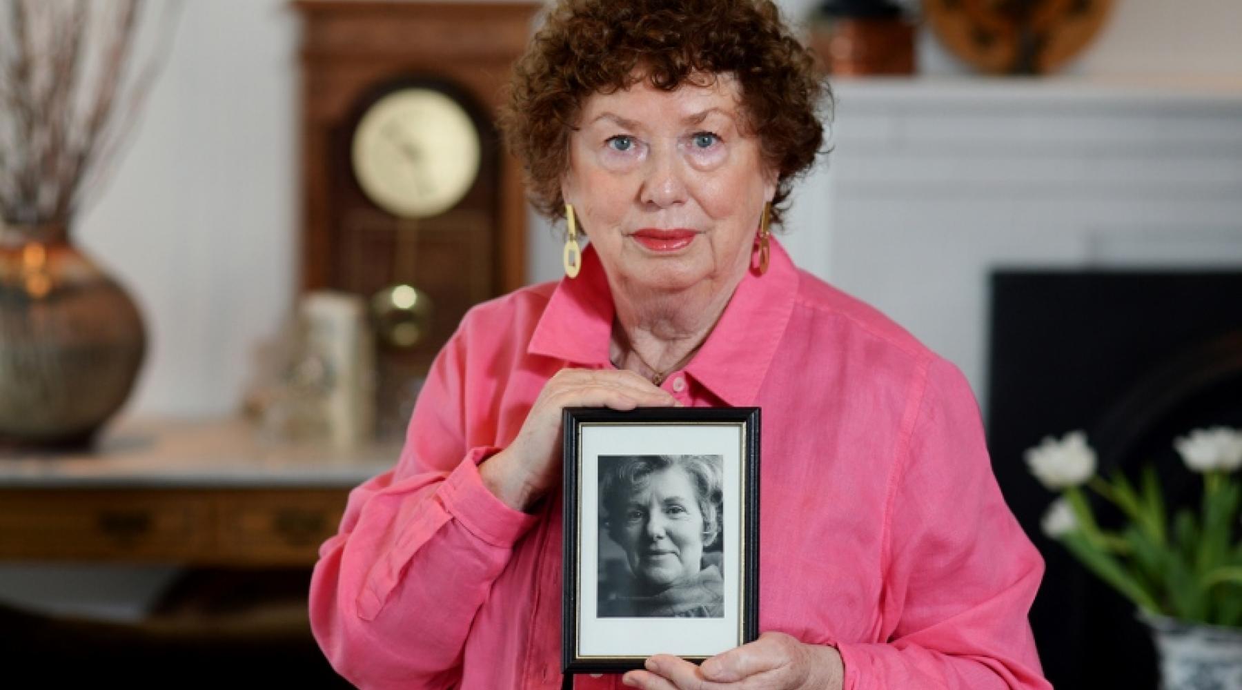 Gale Tyler holding a photo of her mother, Jane Tyler (Photo: Jennifer Gauthier)